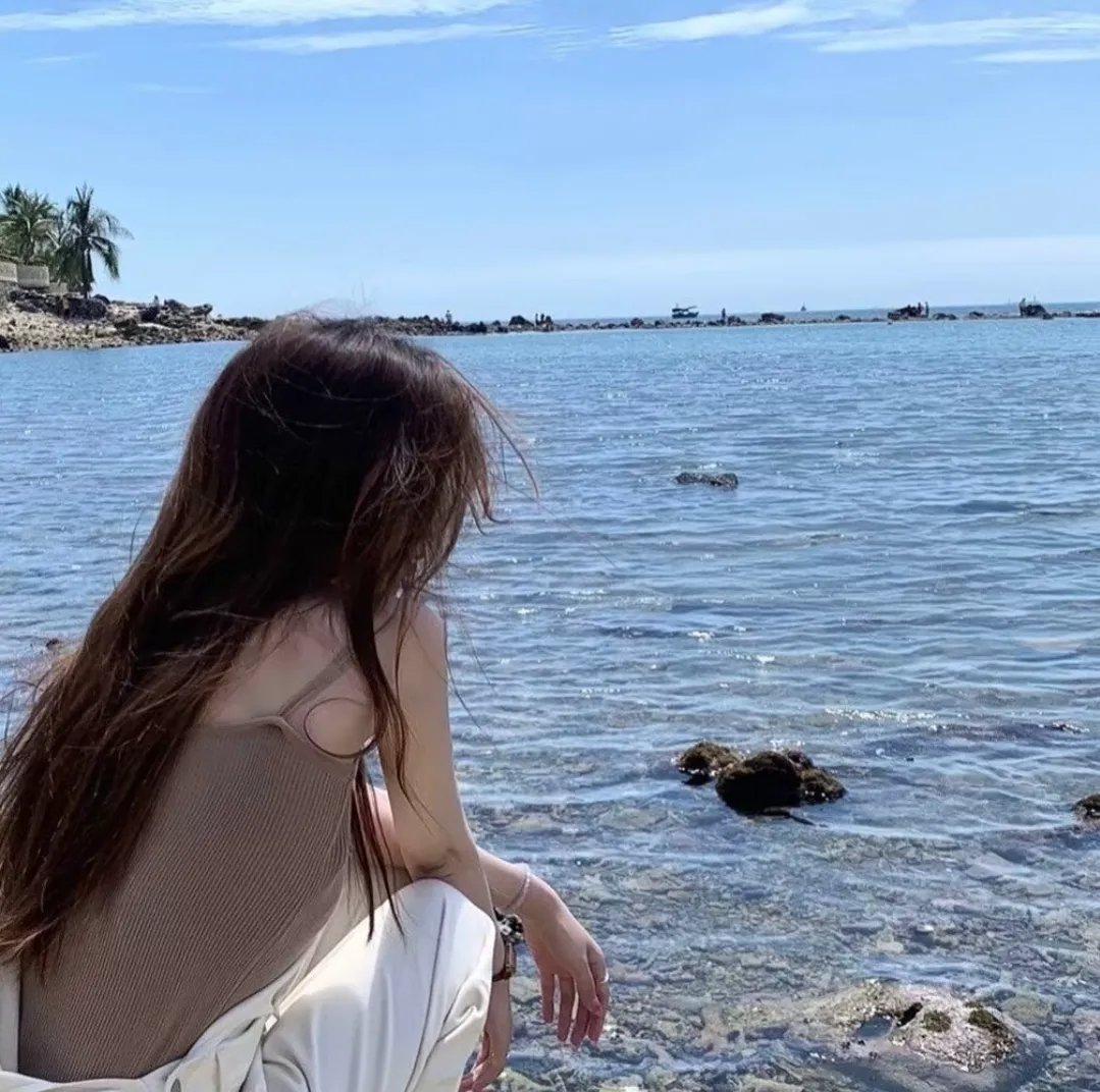 住楼上的女人